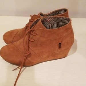 Ankle wedge booties